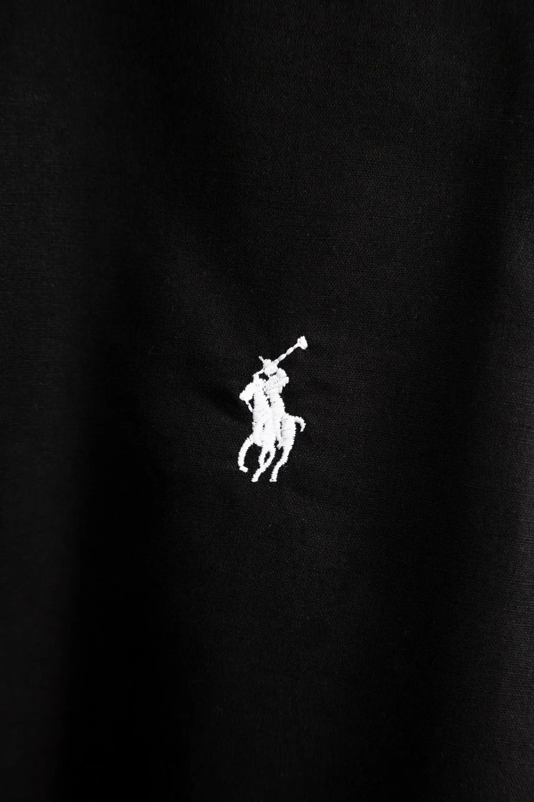 26208 #Black White